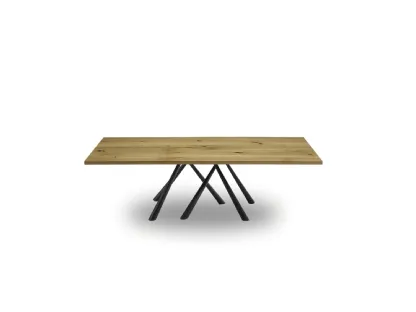 Tavolo Forest con top in legno massello e base in metallo di Midj
